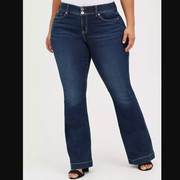 torrid Denim - Torrid Super Soft Mid-Rise Flare Jeans Dark Wash Size 20 Tall (34.5" Inseam)